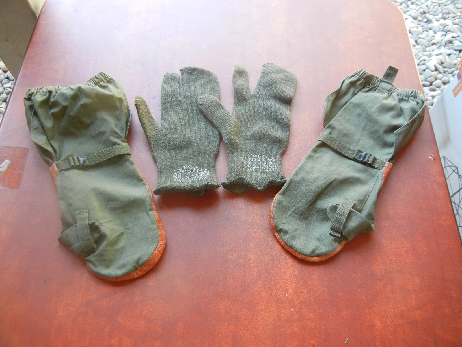 Vintage Military Cold Weathe Gloves with Trigger Finger & Thumb with Inserts