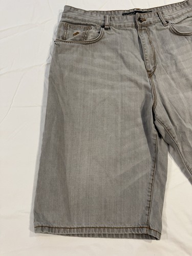 Vintage Y2K Rocawear Jean Gray Denim Shorts Mens Size 38 Skater Baggy Hip Hop - Picture 2 of 13