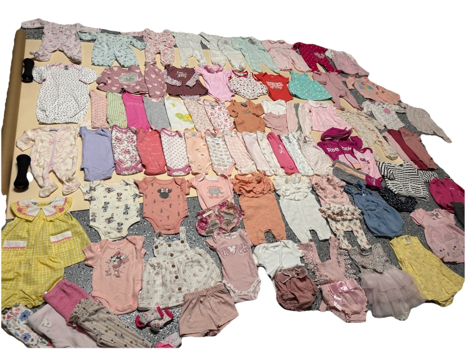 EUC Huge Lot Clothes Girls (0-3,3-6M) 105 pieces + Spring Summer Duck Duck Goose
