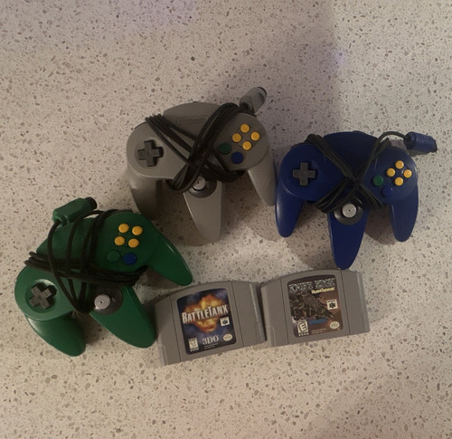 Nintendo N64 Lot 3 Wired Controllers + 2 Games BattleTanx 2 Knife Edge Authentic