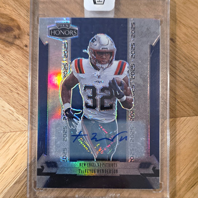 TreVEYON HENDERSON Panini 2025 Honors Rookies Signatures Auto RC #9 /49 Patriots