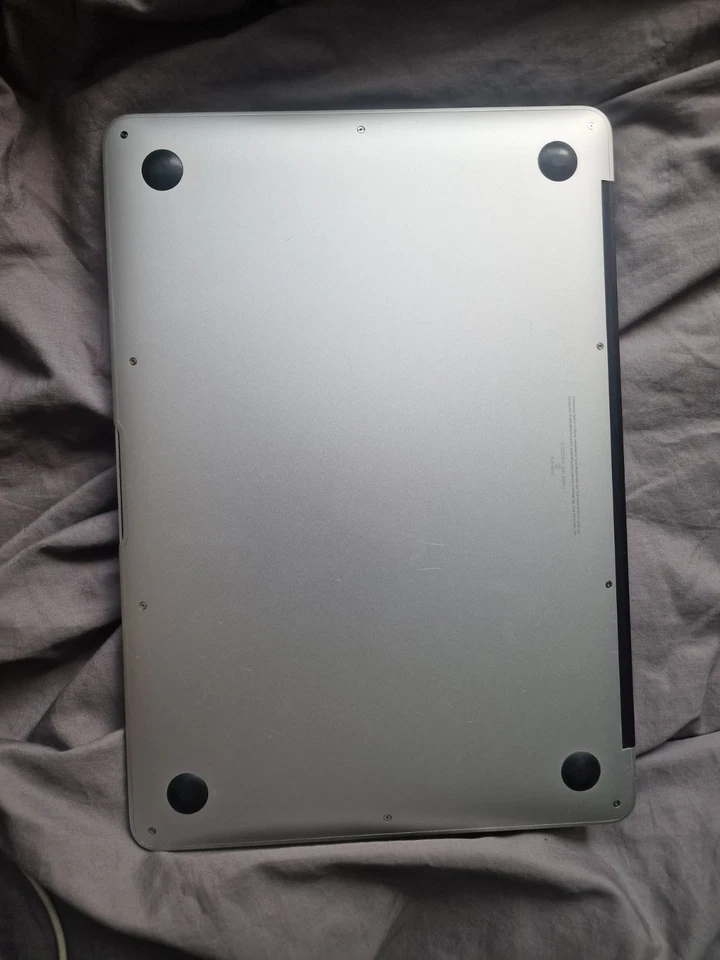 Apple MacBook Air 13" 2017 · i5 · 8GB · 120GB, photo 3 of 5