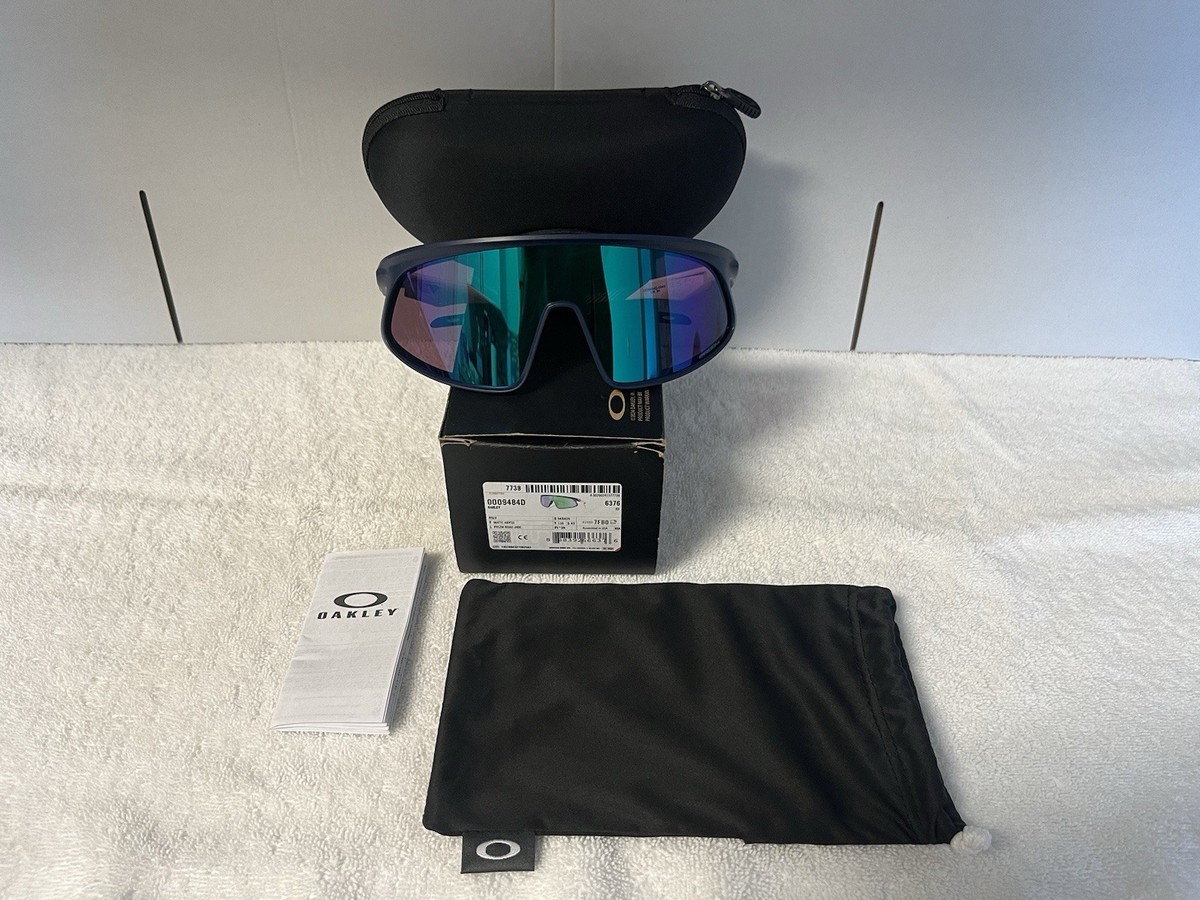 Oakley Sunglasses RSLV OO9484 Matte Abyss Shield Frames w/ Prizm