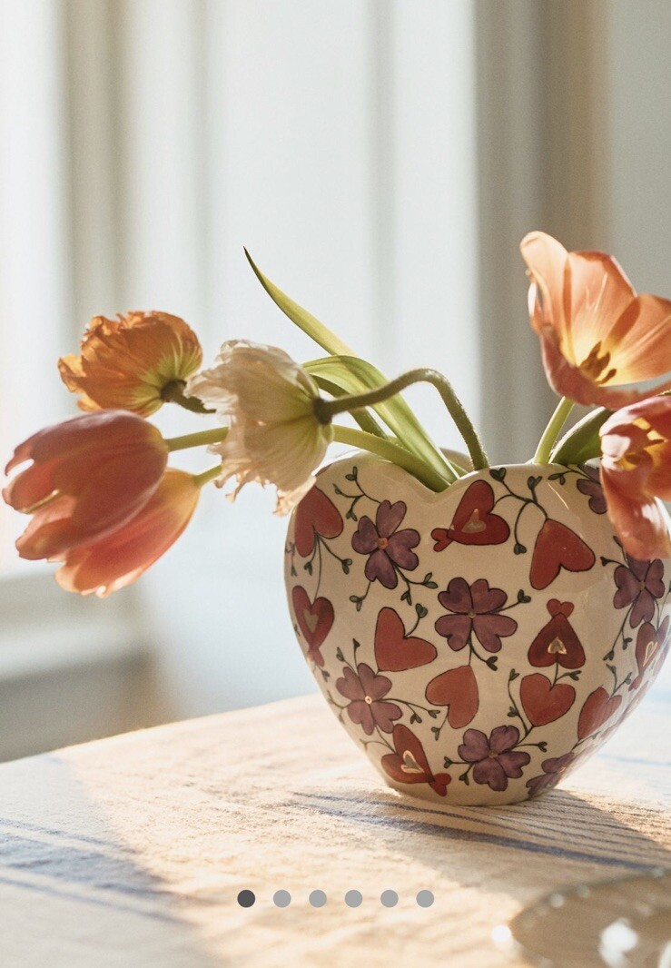 Anthropologie The Mud Fairy Blooming Hearts Stoneware Heart Vase