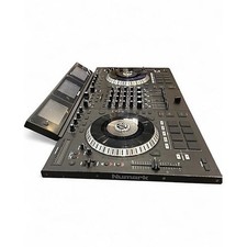 Numark NS7II Double Deck DJ Controller Built-...