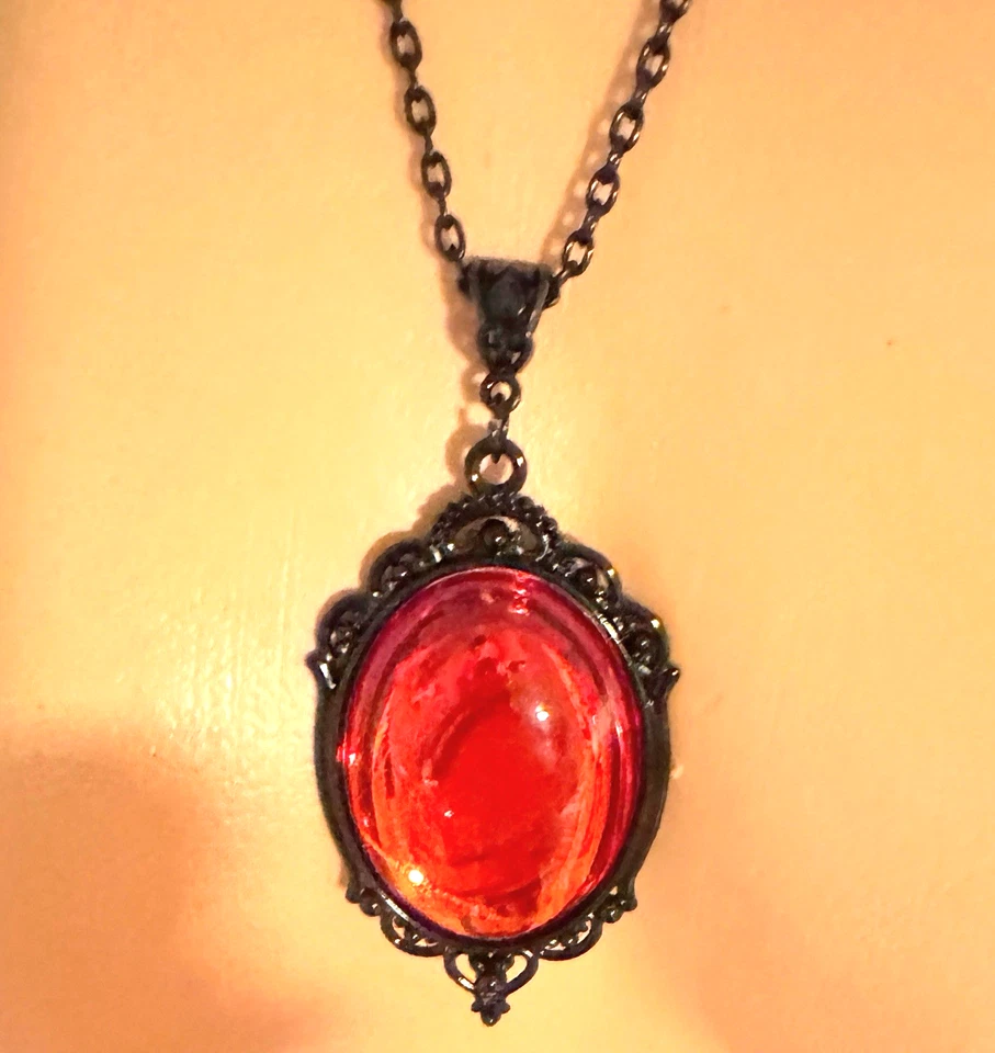 Collar de cuarzo colgante espejo ovalado piedra roja gótico boho cadena de vidrio negro Foto 2 de 3