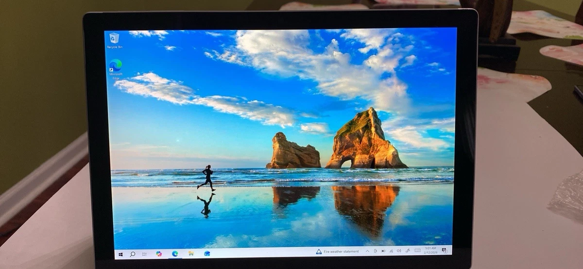 Preços baixos em Microsoft Surface Pro 5 128GB Tablets e ereaders