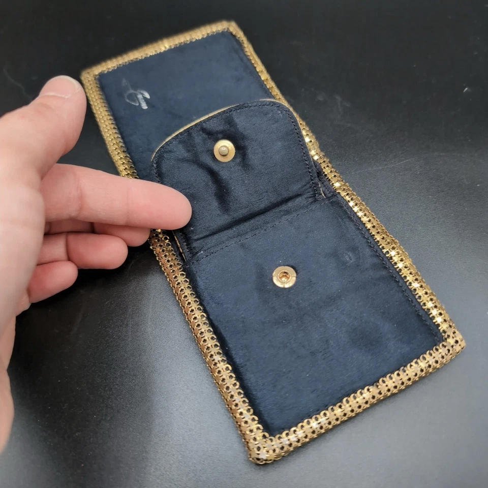 Cartera de noche Evans de los años 50 de malla en tono dorado para mujer plegable negra satinada vintage Foto 4 de 4