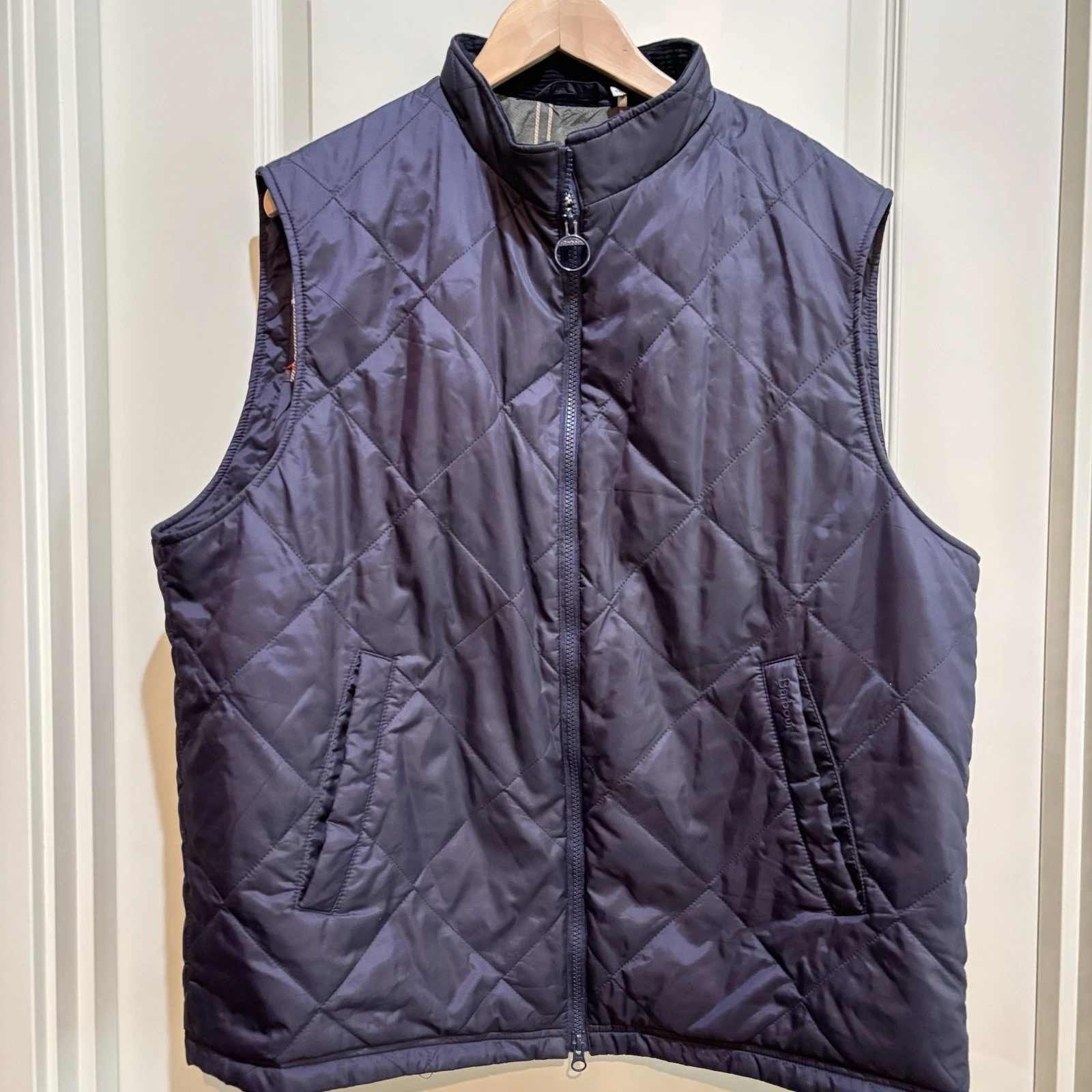 Barbour Men 2XL Navy Blue Finn Quilted Gilet Full Zippered Vest Travel Outdoors