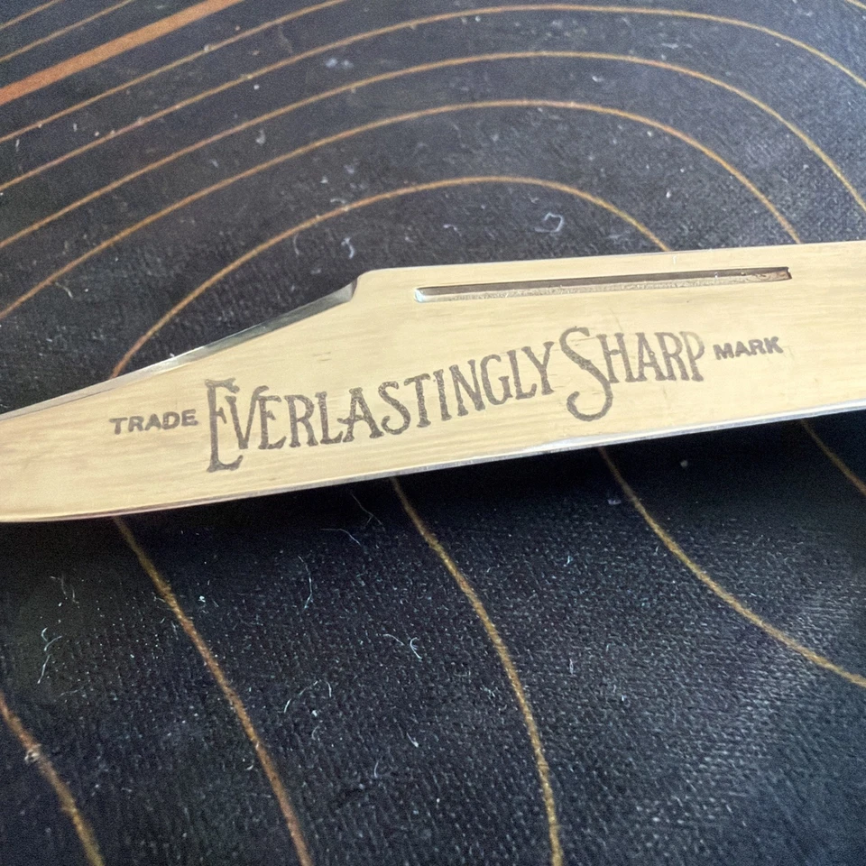 Navaja de bolsillo Schrade Herritage 1984 3 hojas hueso rojo Foto 3 de 4