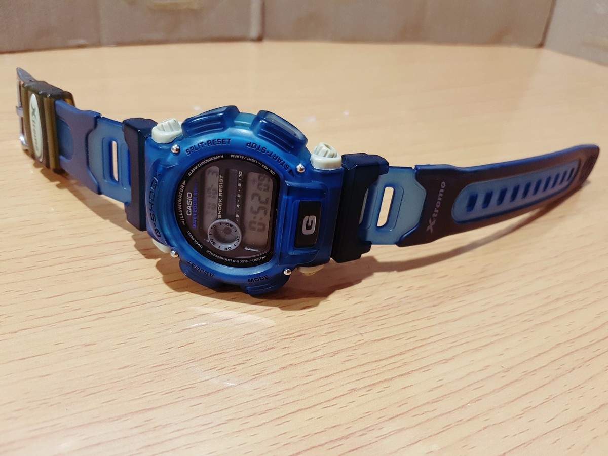 Vintage G-Shock Surfing X-treme Hip-Hop DW9000 Rare Color Blue Sky