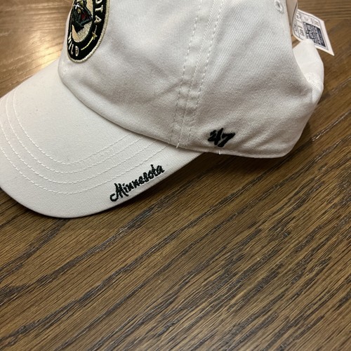 Gorra para mujer Minnesota Wild NHL '47 sombrero ajustable relajado logotipo salvaje nuevo con etiquetas - Imagen 2 de 6