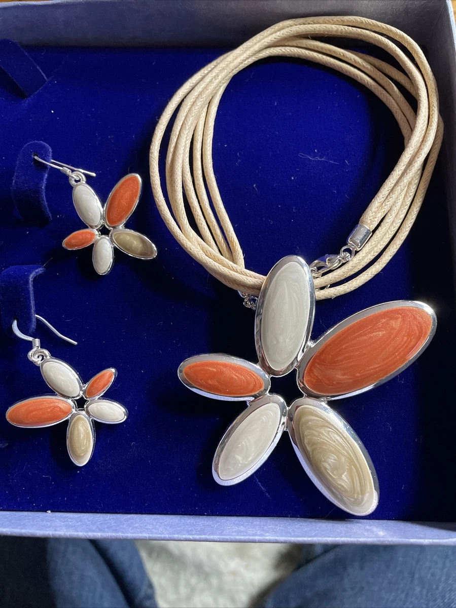 Indulgence jewellery necklace and earrings deals