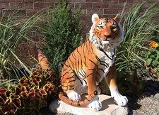 Ebros 20" de Alto Naranja Tigre de Bengala Rajá Sentado en Guardia Decorativo Jardín Estatua