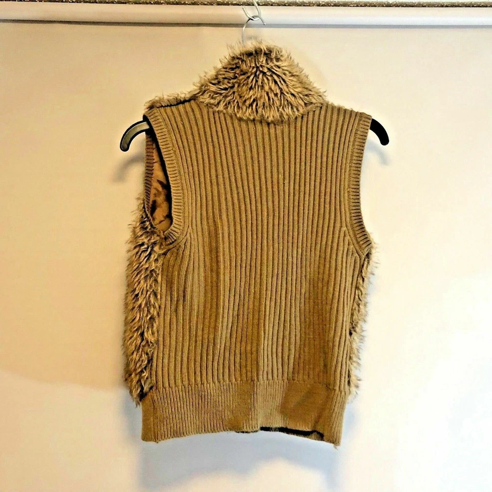 亚利桑那牛仔裤女孩 L 码毛皮前毛衣后拉链背心 — 第 3/3 张图片