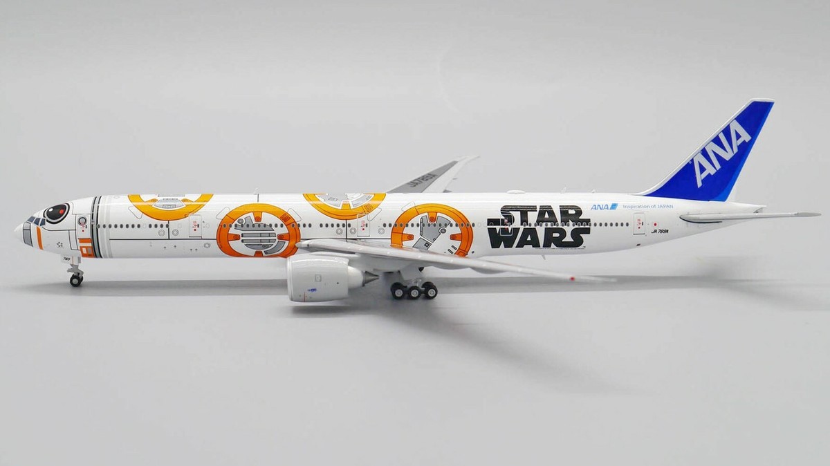 ANA Boeing 777-300ER JA789A Star Wars BB-8 JC Wings ANA Boeing 777-300ER JA789A Star Wars BB-8 JC Wings