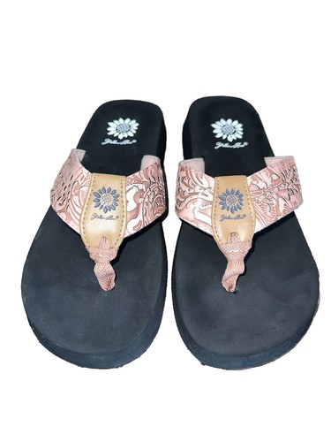 Yellow Box Flip Flops Tranquil Starburst Cut Out Shimmer Size Women’s 6.5 NWOB. - Picture 3 of 6