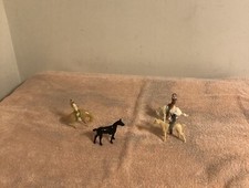 Vintage Lot Of Plastic Play Horses With Riders Possibly Bergen