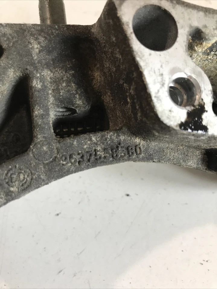 Suzuki Liana Holder Bracket 9637558580 Genuine 1.4 Ddis 2004 - Image 3 of 4