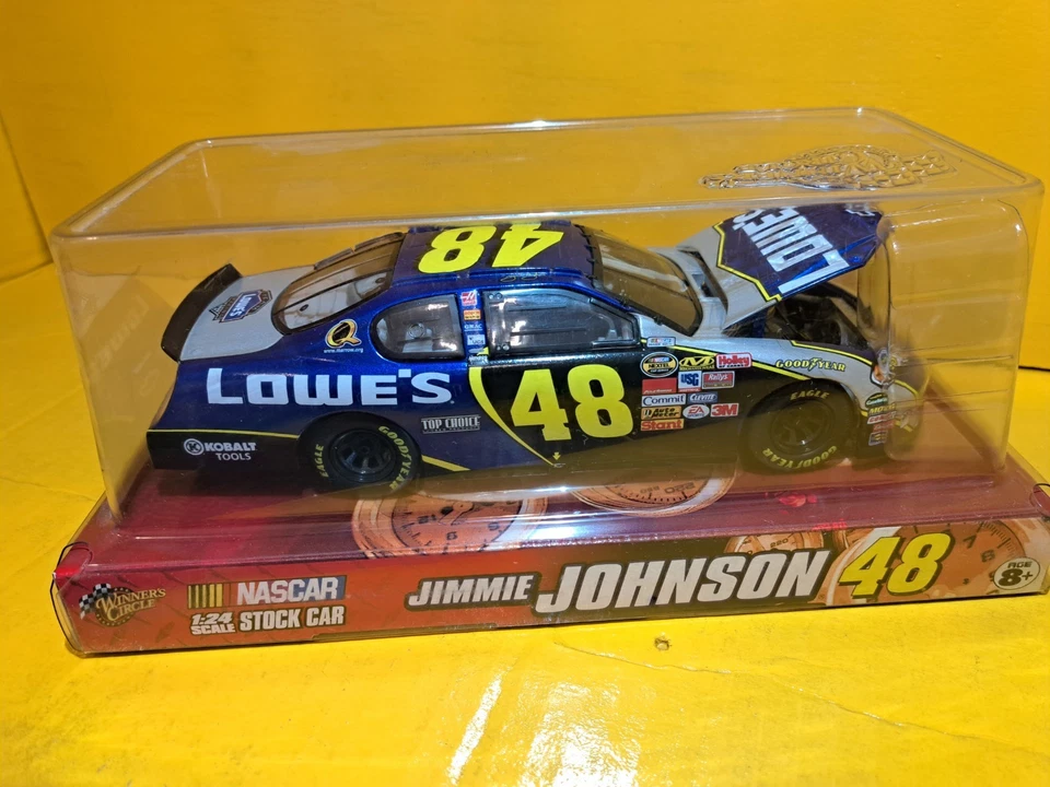 Winners Circle 2007 Lowes Jimmie Johnson 1/24 diecast Foto 2 de 4