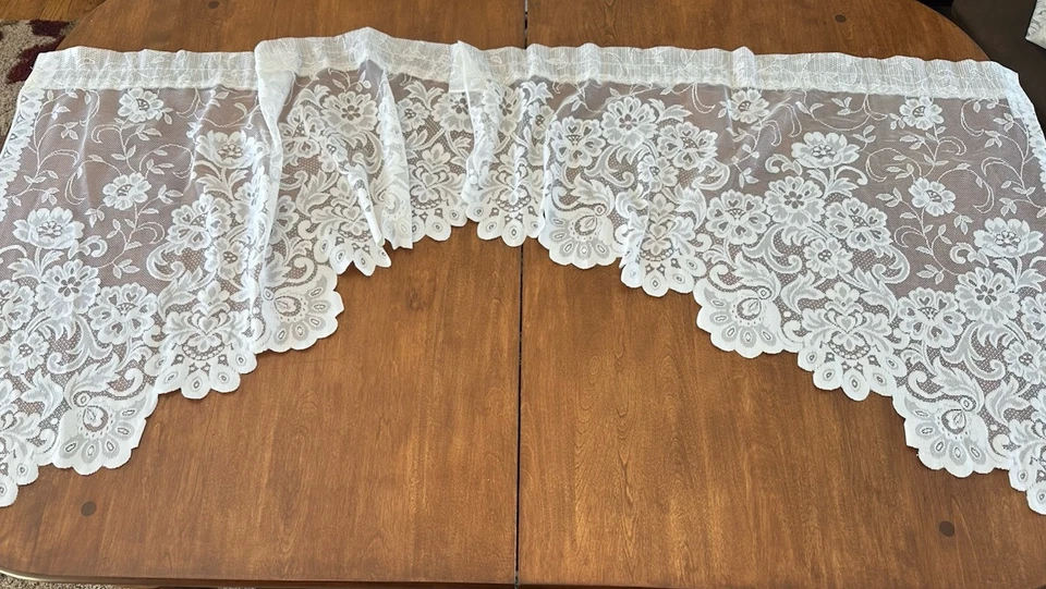 JCPenney Home Collection комплект белых кружевных зубчатых оконных штор 38 дюймов - Изображение 2 из 4