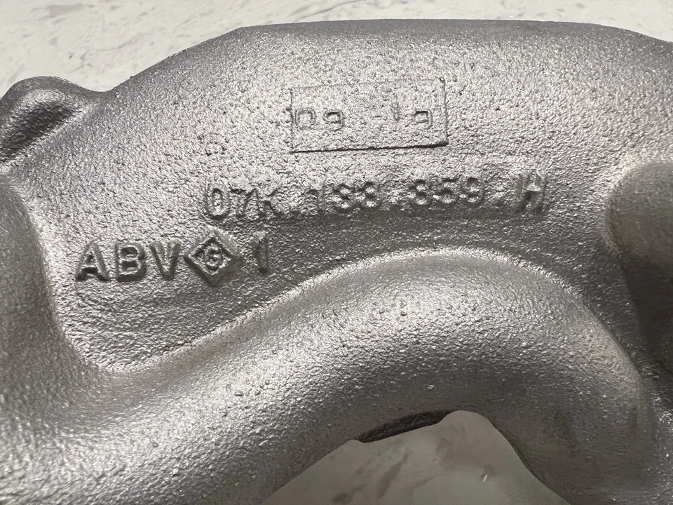 Tubo de entrada turbo Audi TT/RS 2,5 L OEM# 07K133359H NUEVO Foto 2 de 4