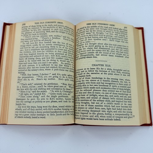 Antique Thomas Nelson 24 V. Book Set Dickens X11 Walter Scott X11 Hugo X2 - Picture 10 of 14