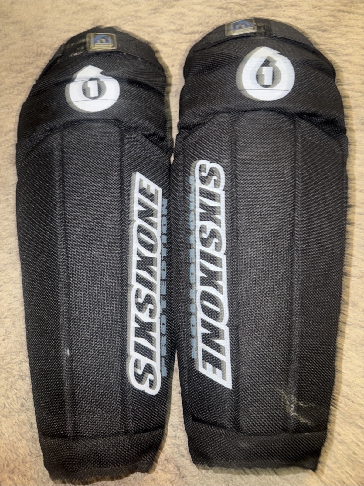 Six Six One Mountain Bike knee shin pads Adult Medium Black 
