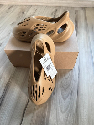 Adidas Yeezy Foam Runner Clay Taupe GV6842 US10 EU44.5 neu OVP