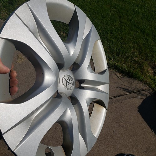 *** 1 OEM Toyota Rav4 Hubcap Wheel Cover Hub Cap 2013 2014 2015 17" 42602-42030 - Picture 3 of 6