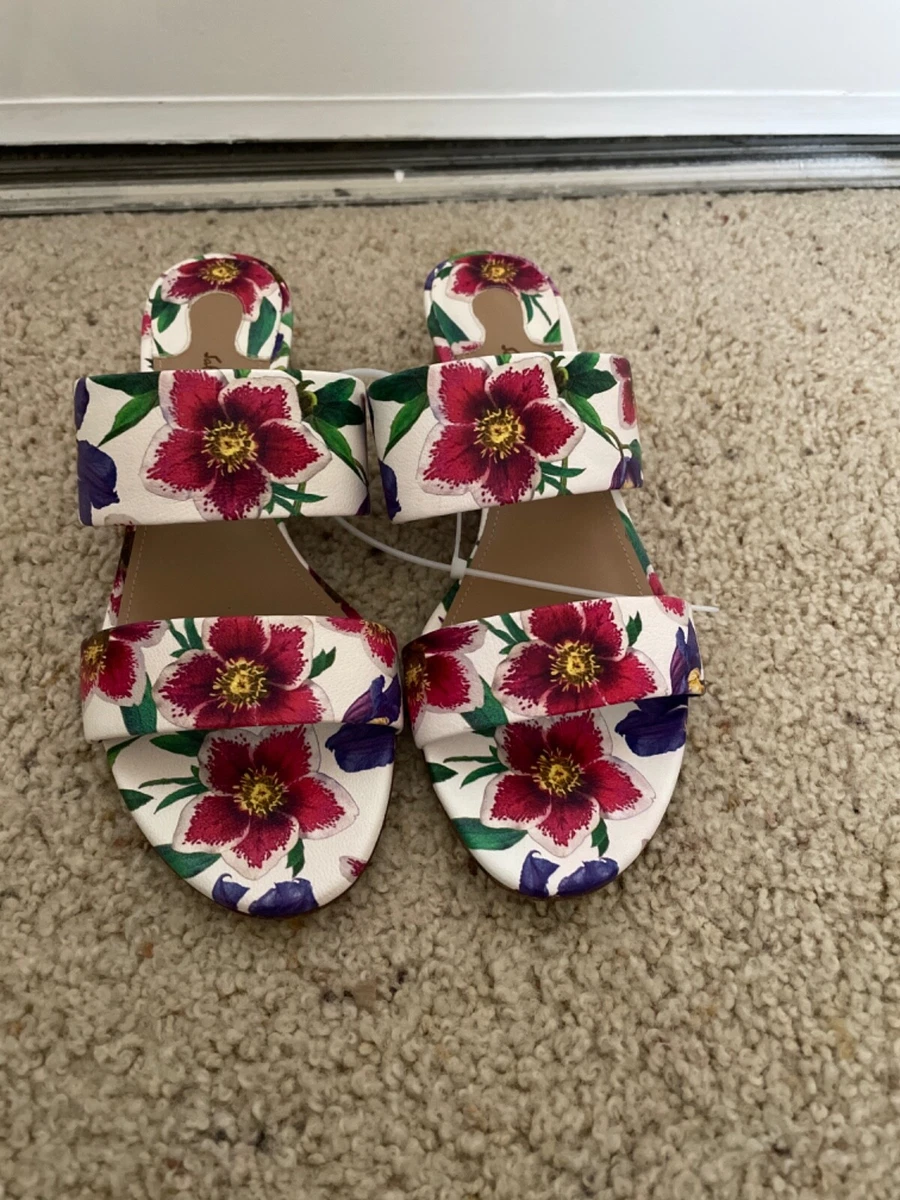 Salvatore ferragamo top flower heel
