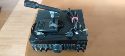 ICOM  IC-736 100W HF/50MHz トランシーバー 最終値下げ Icom IC-736 HF Ham Radio Transceiver (Japanese Version @ 100