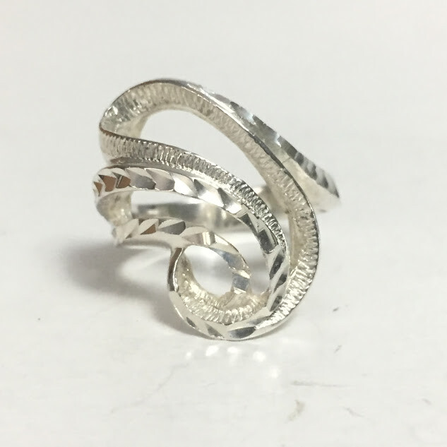 Sterling Silver Scrollwork Ring Size 8 - image 1