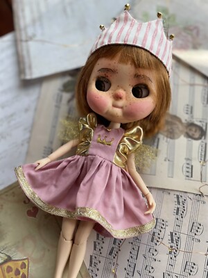 Blythe dress , Pink Blythe doll Clothes, Vintage  dress, outfit blythe