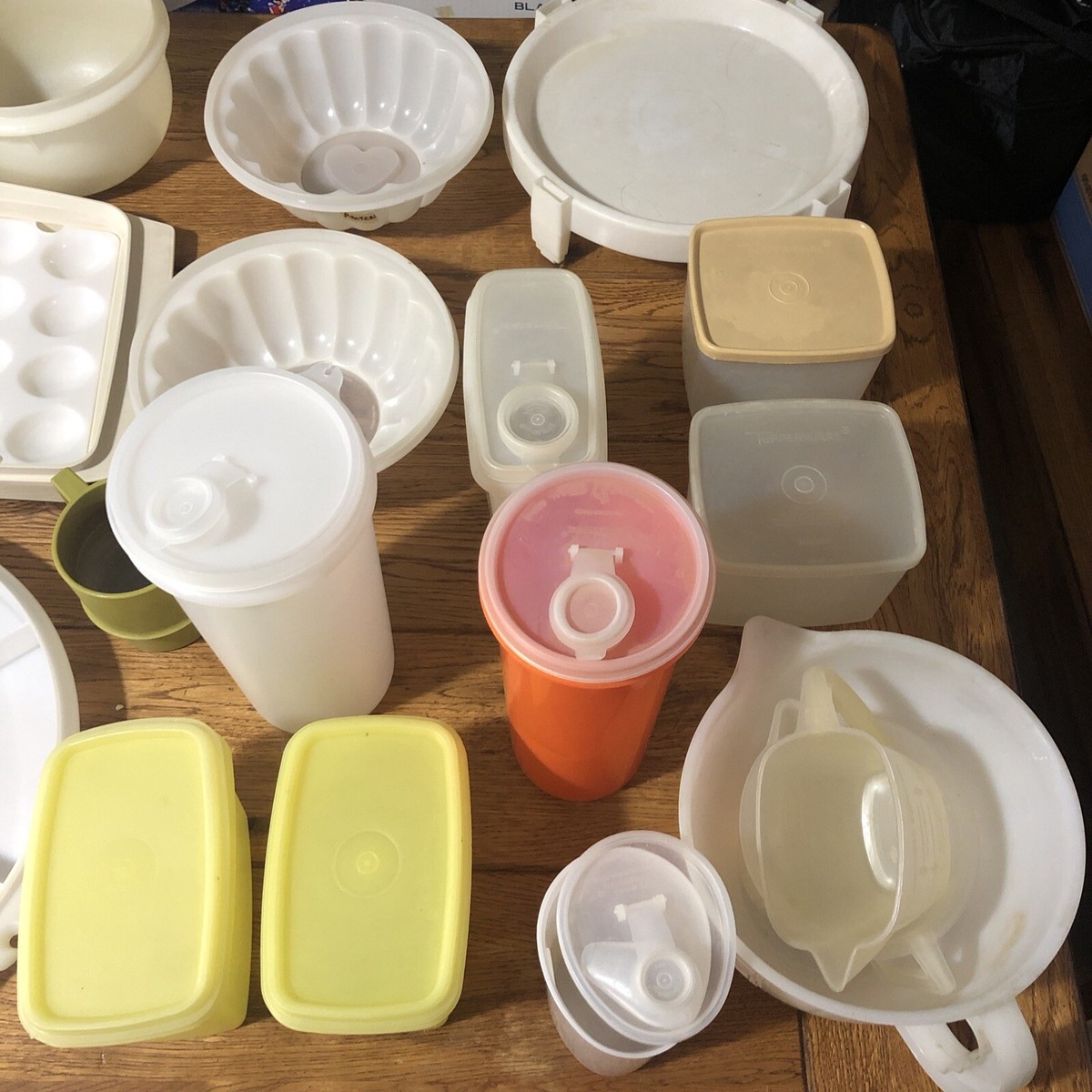 HUGE LOT of Vintage Tupperware In Harvest & Pastel Colors Bowls