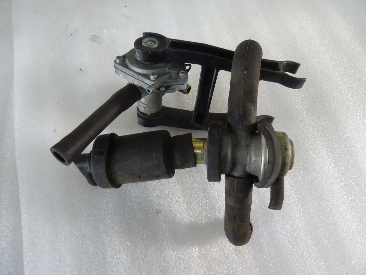 E5. Kawasaki ZX6R Engine Ventilation Secondary Air Valve | eBay