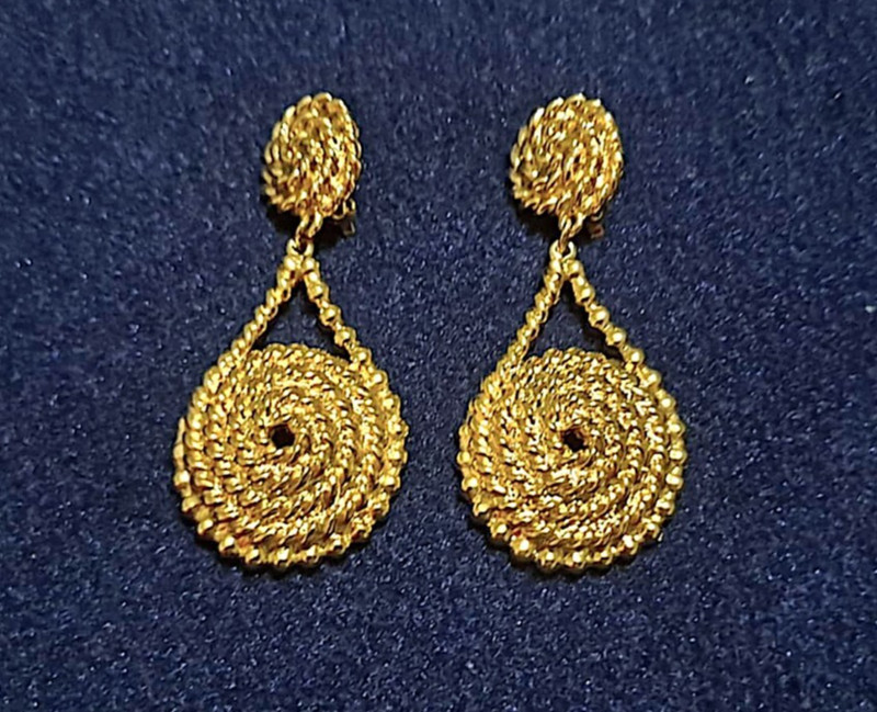 Long Rope Twist Gold Tone Drop Dangle 80’s Earrings Vintage Jewelry