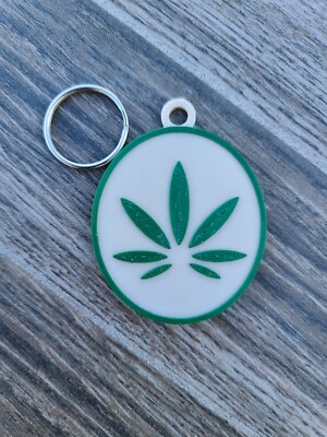 420 Keychain Leaf, Pixiehemp 