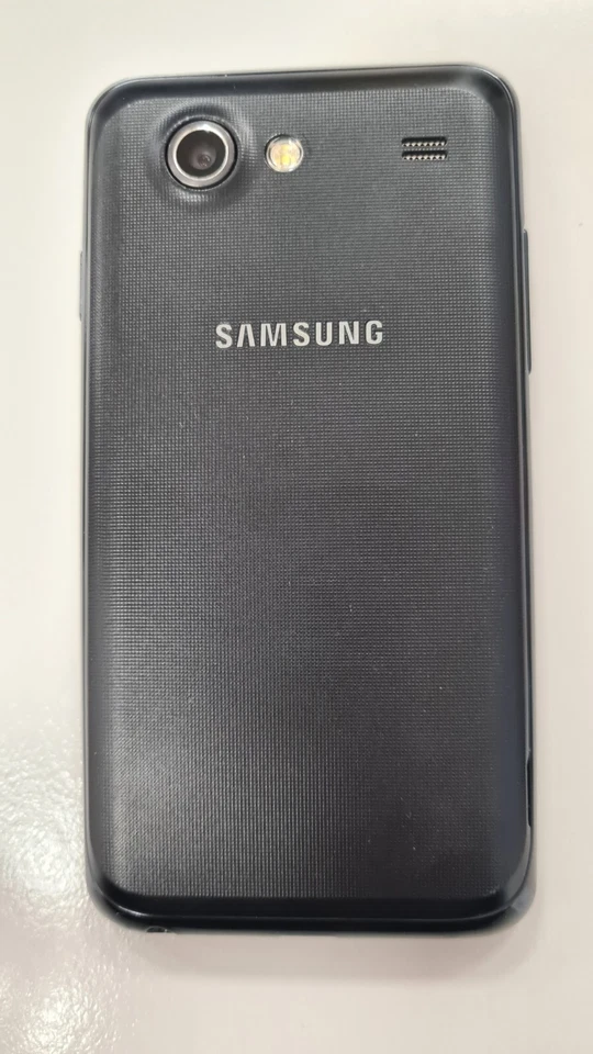 Smartphone Samsung Galaxy S Advance  GT-I9070, foto 3 di 5