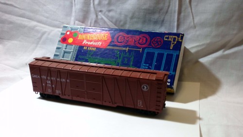 HO Scale Roundhouse Great Northern 50' Comb Door wood boxcar #41744 - Picture 4 of 6