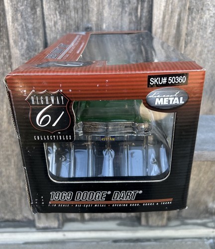 Highway 61 DCP 1969 Dodge Dart Swinger Diecast 1:18 Car - Kelly Green w/Mod Top - Picture 5 of 6