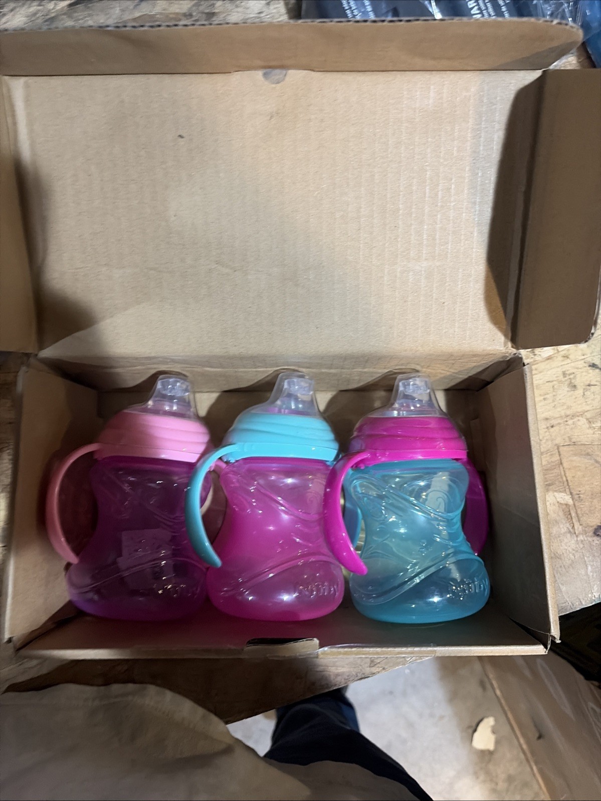 Nuby 3 Piece No-Spill Grip N’ Sip Sippy Cup w Soft Flex Spout, 2 Handles, 10 oz