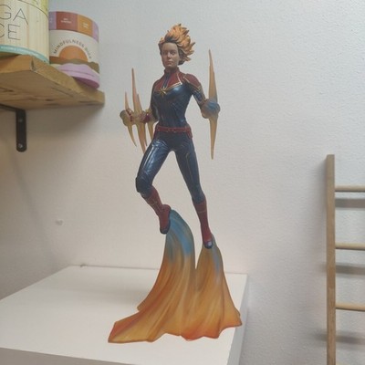 Marvel Gallery Captain Marvel PVC Diorama Statue Figure Diamond Select *Read*