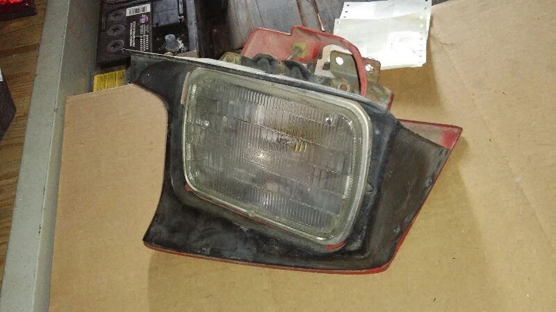 Passenger Right Headlight Fits 89-92 Ford Probe OEM - Image 2 of 4