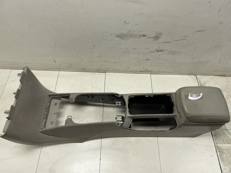 Volvo V50 T5 2005 consola central interior OEM+  Foto 4 de 4