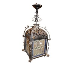 Lampadario in ferro battuto e vetro cattedrale di fine 1800