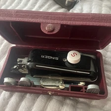 Vintage Singer Sewing Machine with Accessories and Attachments Button Holder