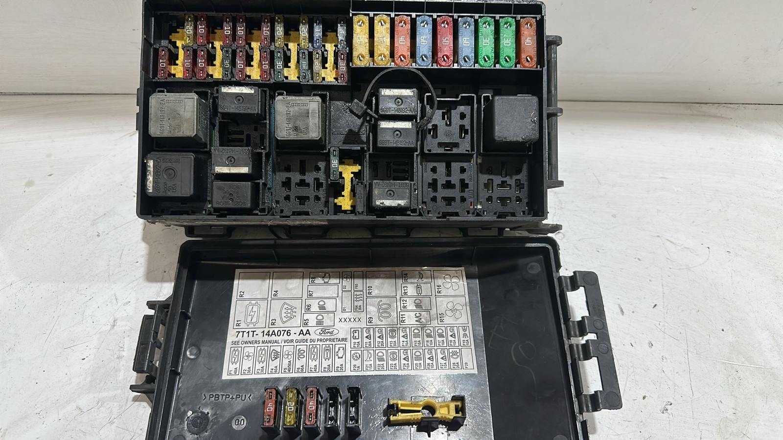 CENTRALINA PORTA FUSIBILI PER FORD Transit Connect 2° Serie benzina 1 (06>09)