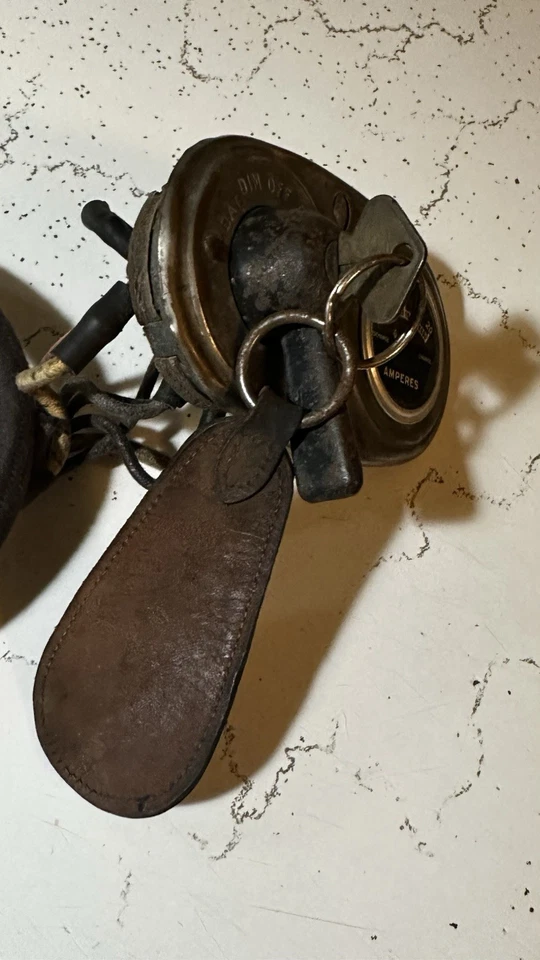 Interruptor de encendido Ford Modelo T 1927 con llave Foto 2 de 4