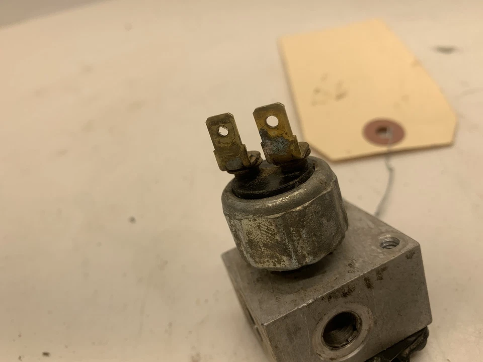 INTERRUPTOR DE FARO - POLARIS Sportsman 500 Touring 2013 Foto 2 de 3